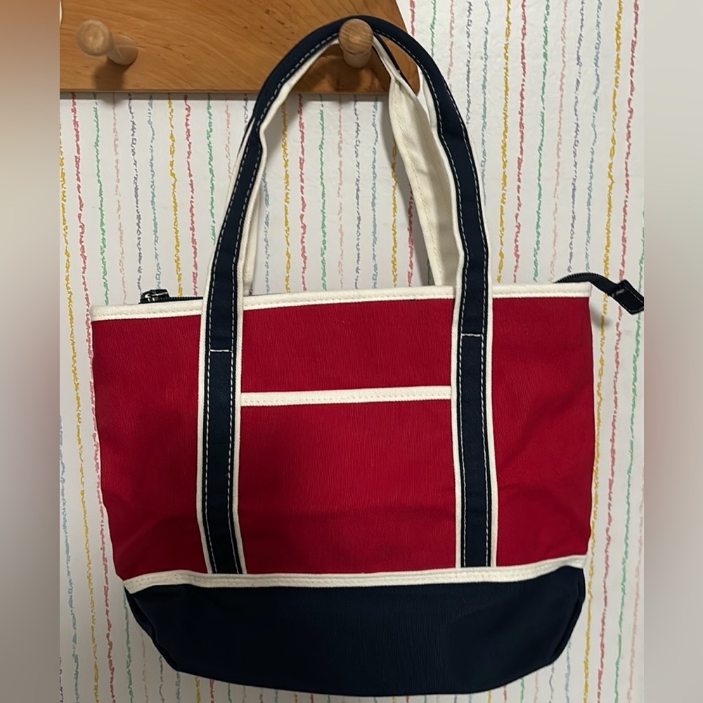 Adorable red white and blue tote. BNWOT.